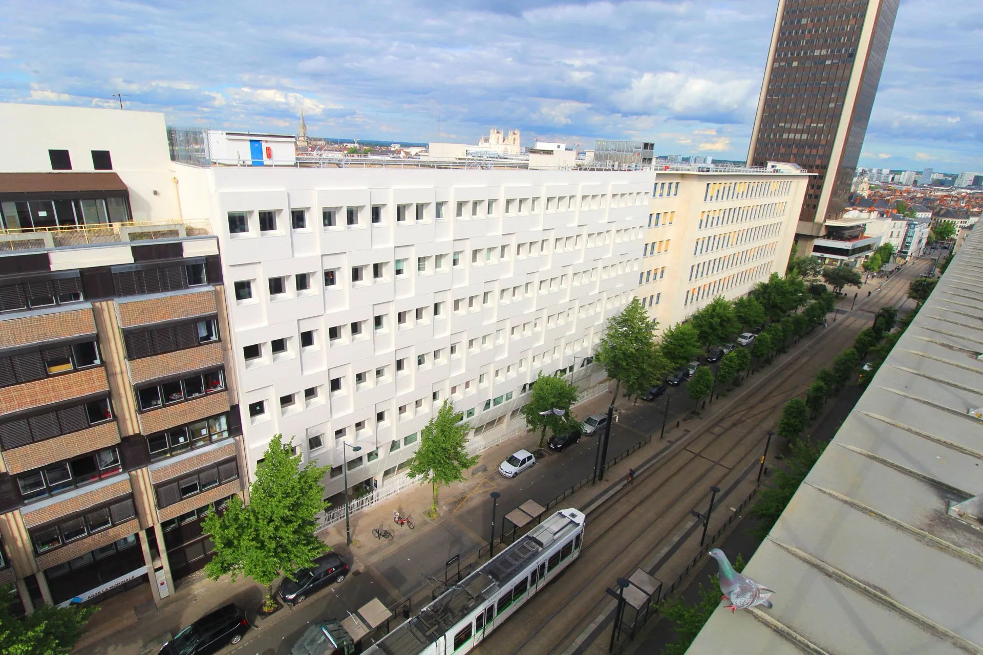Vue en hauteur sur Nantes depuis un point d’installation de caméra timelapse
